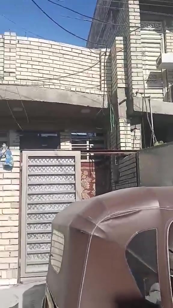 السلام عليكم بيت لبيع بكاع ابورشاد شارع مالتنه بخبل 100 متر جاهز قاط واحد السعر بدون عمله 71 ملوين  ***********
