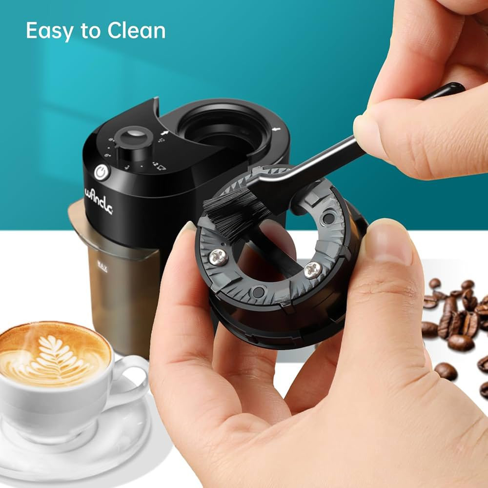 ☕ مطحنة قهوة برأس طحن مخروطي (Burr Grinder) من ماركة Wancle

مطحنة احترافية، مدمجة وعملية جداً، مثالية لعشاق القهوة الذين يبحثون عن طحن طازج ومتناسق في المنزل دون أخذ مساحة كبيرة على "الـكوفي كورنر".

✨ أهم المميزات والمواصفات:
 درجات طحن متعددة (28 درجة دقيقة): تمنحك خيارات واسعة تبدأ من الخشن جداً (للـ French Press) إلى الناعم جداً (لـ Espresso و الموكا بوت).

 طحن متناسق ومتين: تحتوي على شفرات طحن (Burrs) عالية الجودة تضمن لك طحناً متساوياً للحبيبات للحفاظ على نكهة القهوة الأصلية.

 التحكم بالكمية (من 2 إلى 12 كوب): تحتوي على مؤقت دائري ذكي لتحديد كمية القهوة المراد طحنها حسب عدد الأكواب التي تحتاجها.

 سعة الخزان: * خزان حبوب القهوة العلوي يتسع لـ 3 أونصة (حوالي 85-100 غرام).

 وعاء تجميع القهوة المطحونة يتسع لـ 100 غرام كحد أقصى (Max).

 تصميم مدمج وموفر للمساحة: أبعادها صغيرة جداً ومناسبة لأي مطبخ:

 الارتفاع: 190 ملم (7.4 إنش)
 الطول: 162 ملم (6.3 إنش)
 العرض: 90 ملم (3.7 إنش)
 سهلة التنظيف: شفرات الطحن قابلة للإزالة والفك بسهولة لتنظيفها باستخدام الفرشاة المرفقة معها لمنع تراكم الزيوت والبن القديم.

📦 الملحقات المرفقة:

 ملعقة معيارية مدمجة مع فرشاة تنظيف مخصصة للشفرات.


**إذا كنت صاحب هذا الإعلان وتريد حذفه لأي سبب، رجاءا أرسل رسالة إلى الدعم الفني**