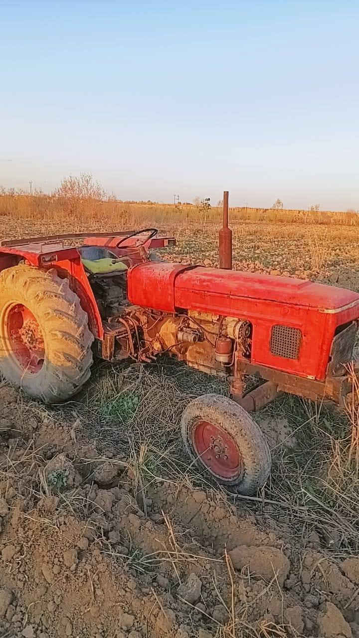 مكينه عنتر للبيع ،،محرك ماينقص استيرن باور ،،،شغاله نكره سلف 
خير من الله 

 ...السعر ثلاث ملاين ونص وبيها مجال...
***********
