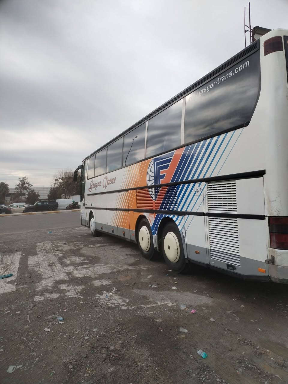 سلام عليكم  الفينيه سنكل اللبيع  سياره على وضعها بلاديه جديده تصال  ***********
