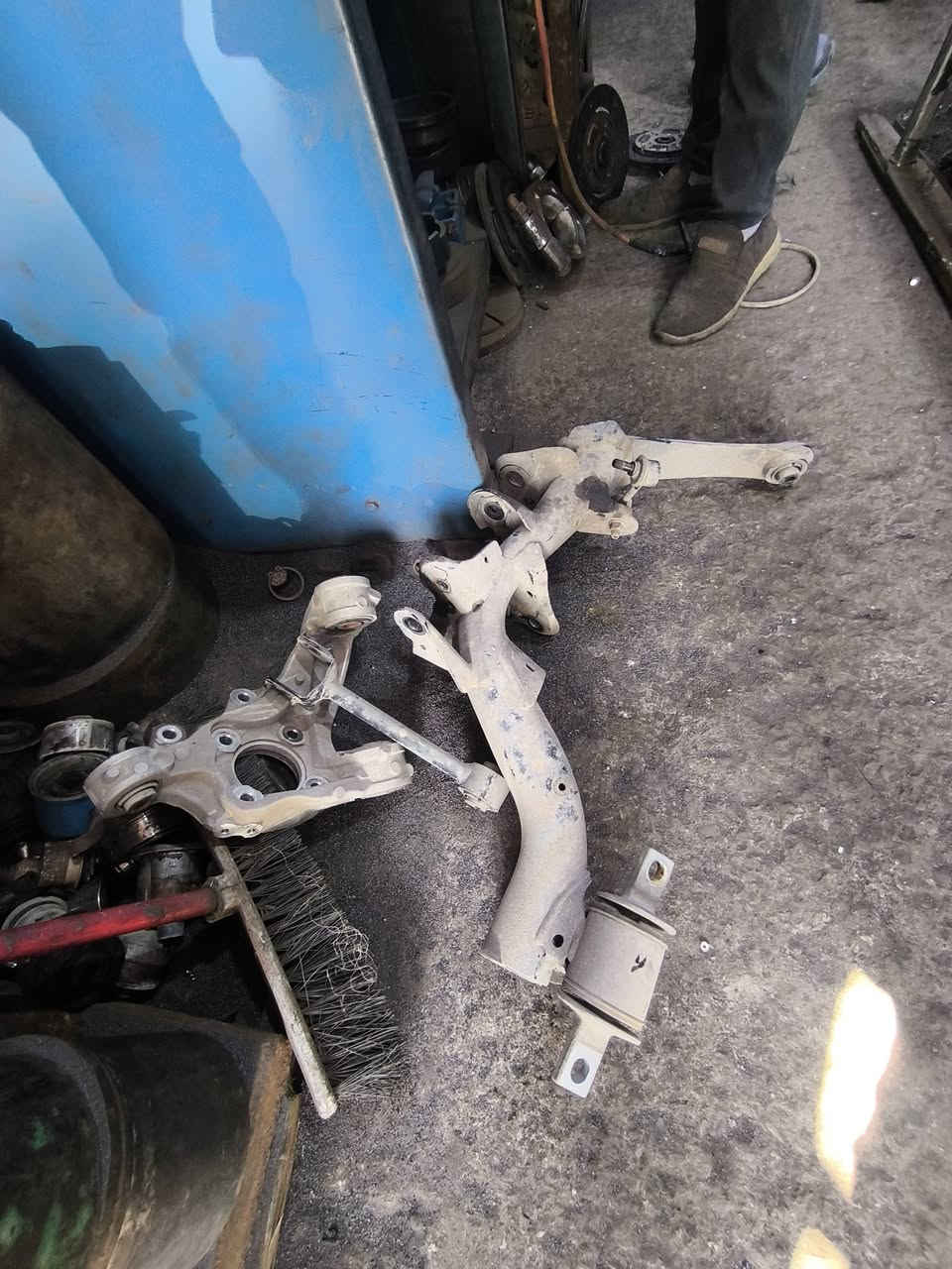 مستمرين بالصيانة وحدادة الصدر وتوفير الأدوات الاحتياطية 🔧🚗
شغل مضمون وأسعار تنافسية ✅
#صيانة #حدادة_صدر #قطع_غيار
جانب من عمالنا اليوميه ومن الله التوفيق مستمرين ادوات وصيانه وخدمه توصيل

📍 العنوان: بغداد – ساحة الطيران – الفرع الثالث شارع حجي منيشد 
☎️ للاستفسار:
***********
***********
