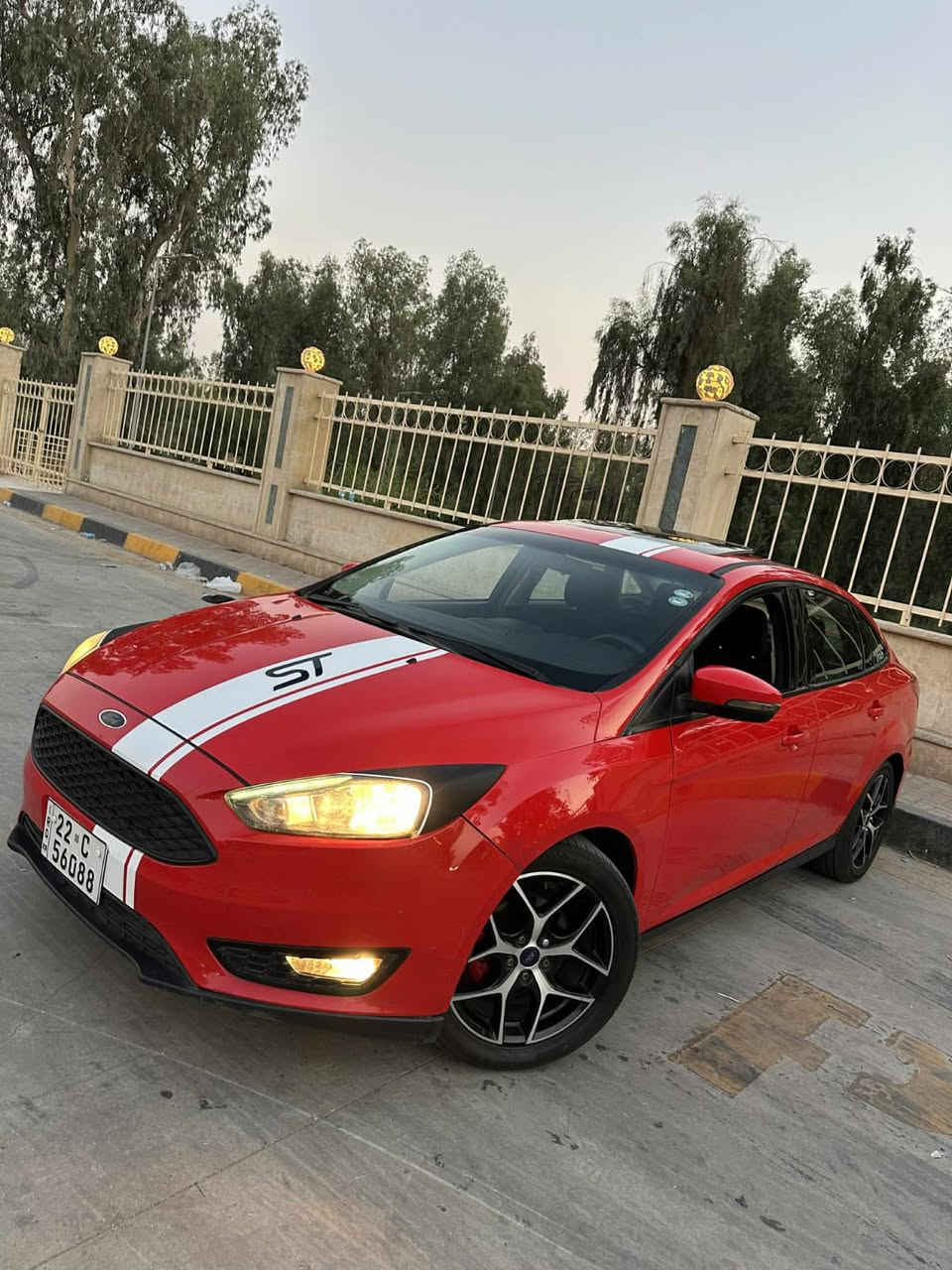 فورد فوكس 2017 SEL
محرك 2000 بانزين عادي
فول مواصفات اناره داخليه 7 الوان وتفاعليه شاشة كبيره كاربلاي واندرويد اوتو  نظام الشاشة sync3.4 وشاشة عدادات سستم صوت sony سلايد تبريد قطعتين منفصلين السائق والراكب كامره دوارة وحساسات  
رقم مسطره الجديد باسمي السياره شرط التحويل 
سياره بدون صبغ
السعر 104
موصل
***********
