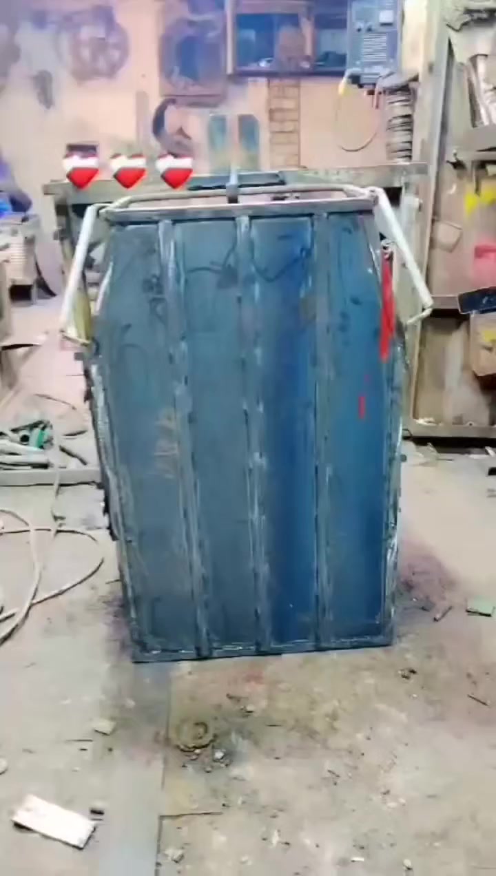 *********** ابو سجاد الحداد *********** عمل عربات الصب والعمالة والونج تسكام
