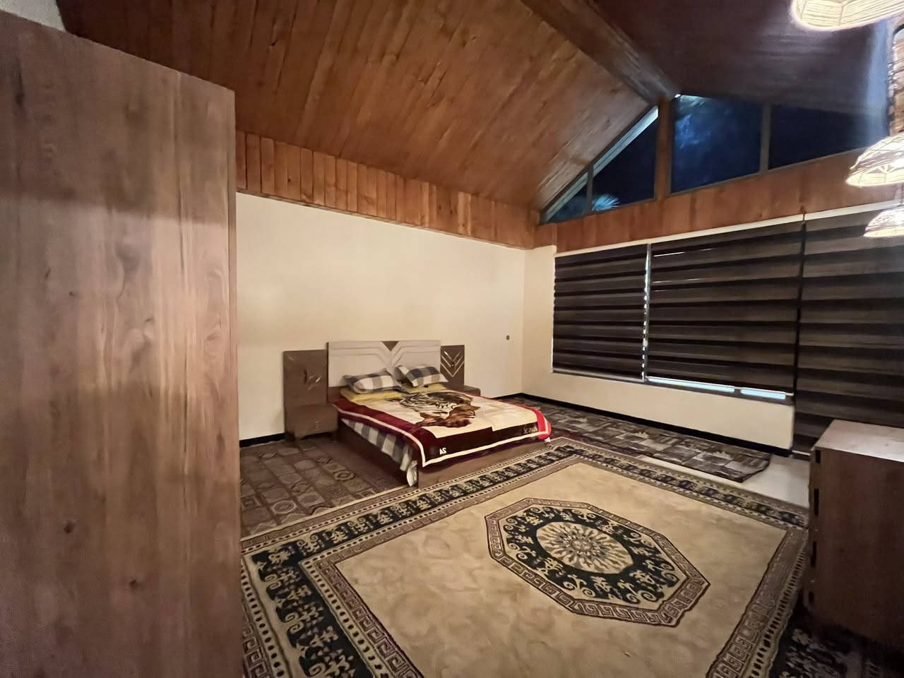 المسبح حار 
ومتوفر حجز في رأس السنة 
*********** 
بغداد الرضوانية
