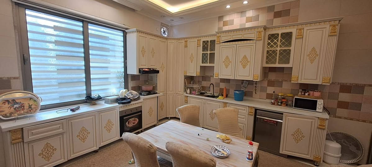 سلام عليكم  
‏
كاونتر كامل مع ملحقاته
داخل المنيوم 
+مرمر كوارتز 
سعر650 +رقمي‏‪***********‬‏
