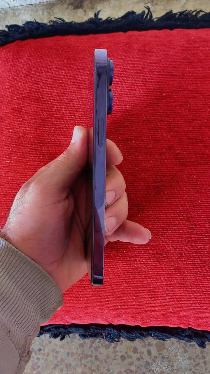 السلام عليكم
14 pro max
دبل شريحة بذاكرة 256
البطارية 82
الشاحنة والكرتون و الوصل موجودين
نموذج ch الجهاز على ايدي و الوصل موجود و الكرتون حتى الكيبل مال الكرتونة الاصلي موجود موجود
و تجي اخليلك الجهاز بلمي كدامك. هاي احسن شي حتى تعرف الجهاز ماملعوب بي و كلشي شغل و مضبوط
السعر 875 الف
***********
***********
