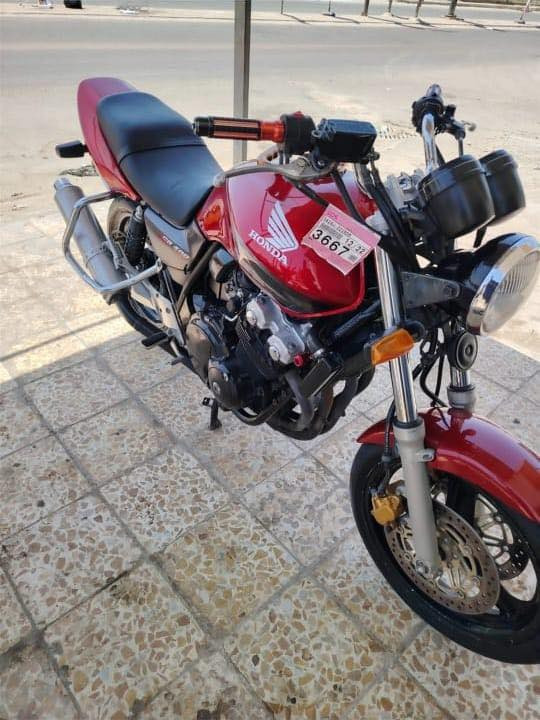 دراجه سي بي فور cb4  للبيع العنوان ميسان للتواصل 

***********
