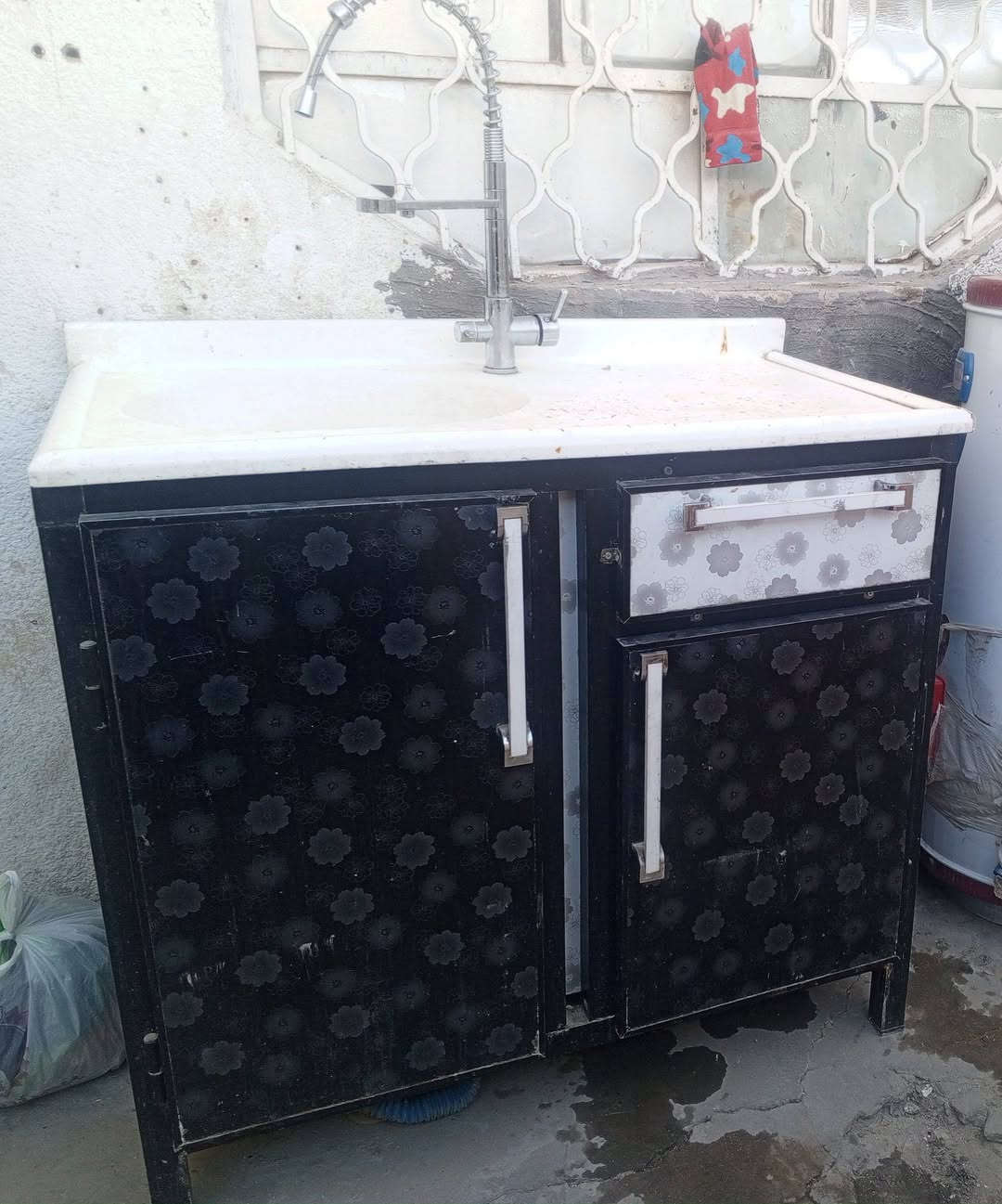 اغراض للبيع سخان جديد وكاونتر سنك مرمر ولابتوب لينوفه


**إذا كنت صاحب هذا الإعلان وتريد حذفه لأي سبب، رجاءا أرسل رسالة إلى الدعم الفني**