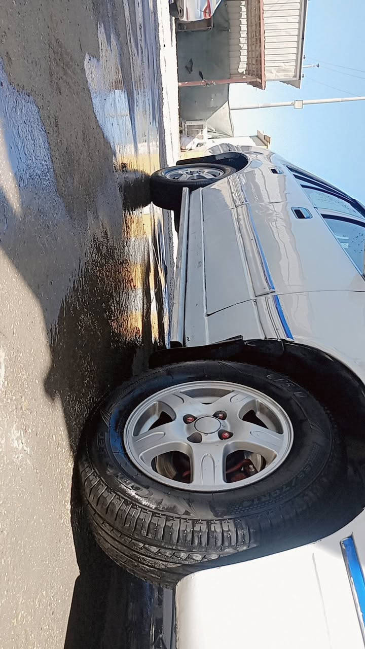 سلام عليكم دايون برنس موديل 96 اوتوماتيك السياره خير من رقم بابل دولي الله نقص بس تبريد فقط السعر 34 وبيه مجال ***********
