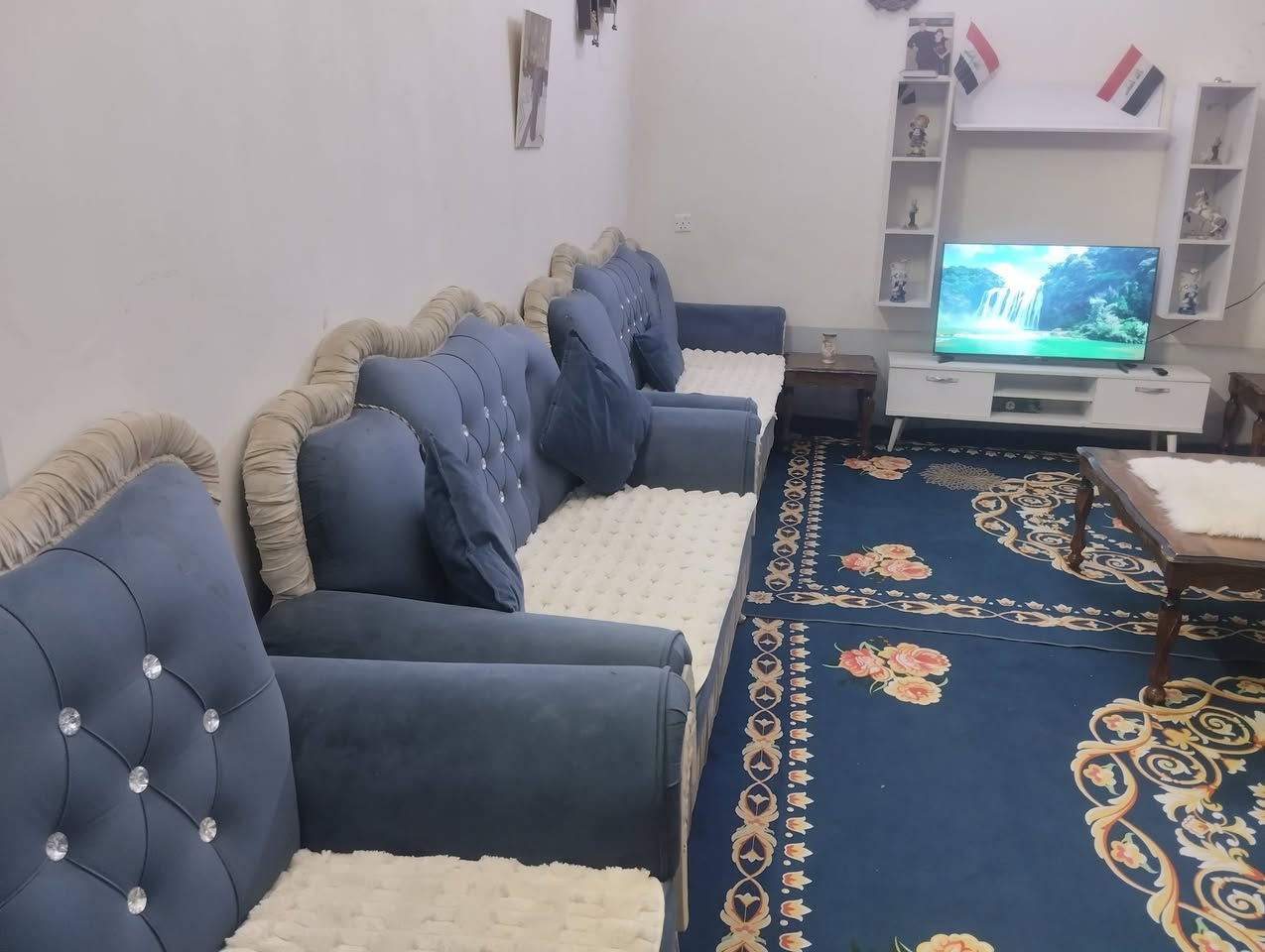 تخم قنفات تسكام تسكام تسكام يعني مو سوكي يتكون من 5 قطع 10 نفرات كلش نظيف عنوان ناحية الحيره توصيل موجود عدي بل اجره حسب المكان اي ستفسار متواجد ع خاص او مراسله ع وات ساب ***********
