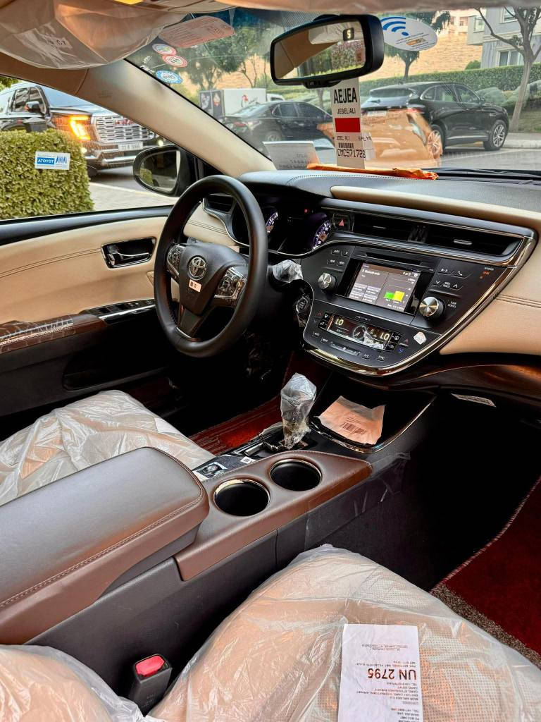 تويوتا أفلون ٢٠١٦ لمتيد
فول مواصفات
خليجي
٩٨٠٠٠كم 
بێ بۆیاخ بێ سارد
كلين بدون صبخ بدون بارد كلش نظيف
مكانها السليمانية 
***********
سعر ٢٥٨٠٠دولار مجال السليمانية, العراق
