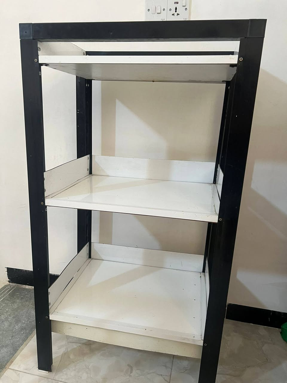 ميز مطبخ المنيوم حطاطه قفلة ٢٥ ارتفاعه متر ونص زولية ٤ في ٥ قفلها ١٠ الاف غزالية


**إذا كنت صاحب هذا الإعلان وتريد حذفه لأي سبب، رجاءا أرسل رسالة إلى الدعم الفني**