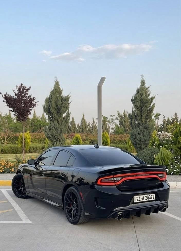 سلام‌علیکم ورحمةالله
✍️کوردی و عربی✍️

ئۆتۆمبێل دۆج چارجەر
Dodge Charger RT

- مۆدێل 2017

- 174 هەزار کم ڕۆیشتووە

- مەکینە (5.7 v8 )
گێڕومەکینە نەکراوەتەوە هیچ کێشەی نیە

- مواسەفات RT احتیادی
- ناو سور
-شاشەگەورە
- کوشین کنتارا
- کوشین هیتەر + کارەبایی
- شەفتی سوکان
-تبرید مرکزی
- تحدید سرعە
- ويل روهاناي اصلي
 وەزۆر مواسەفاتی دیکە

- ژمارە  سلێمانیە سەنەوی تازەیە بەناوی خۆمەوەیە وەکالە و بەناوکردن بەشەرت✅💯

- سەیارەکە 3پارچەی بۆیاغە لەسەرشوخت
دەعمی قورسی نیە وێنەی امریکای هەیە لەگەڵ سۆنەری ئێستا
بێ ژوورەوە✔
بێ ئێرباگ✔
ئێرباگەکانی هەمووی بیلادیە

سەیارەیەکی زۆرجوان و بێ کێشەیە بێ مەسرەفە  ژمارە سلێمانیە بەناوی خۆمەوەیە سەنەوی تاوەکو 2030 تازەیە

گێڕومەکینە و وەکالە و بەناوکردن و هەمووشتێکی بەشەرت 

- نرخی 188 وەرەقەو معامەلەشی تێدایە

📍شوێن کرکوک دوزخورماتو

ژمارەی خاوەنی
۰۷۷۲۹٦۲٥۱٤٨
اسیاسێڵ + و واتساپ
----------------------------
✍️عربی✍️

سيارە دوج جارجر RT للبیع

- موديل ۲۰۱۷

 - رقم  سليمانيه تحويل وكاله بشرط

- محرک ٨ سلندر ( ٥.۷ )
 گیر محرک علی وضع بلادي مامفتوح 

- عداد مصافه / ۱۷٤ الف كم

 مواصفات RT احتيادي
- داخلي احمر
- تبريد مركزي
- كشن كنتارا
- شفت بالستيرن paddle shift
- کشن هیتر و کهربائی
- شاشەکبیر
- تحدید سرعە
- ويلة روهاناي اصلي
 وبیها مواصفات مزيد

- سياره ثلاث قطع صبغ اثر شخط
- بدون داخلي✔
- بدون ایرباک✔
- ایرباکات کل سلیم بلادی
صورحادث و سونار موجود

- سیارە نضيفه‌جدا رقم سليمانيه سنويه باسمي جديد الی ۲۰۳۰

- حدادیە و گیرمحرک و تحويل كلشي بشرط

- سعر ۱٨٨ ورقه وبيها مجال

📍- مكان کرکوک - طوز خورماتو

 للاستفسار اتصل برقم‌صاحب سياره
۰۷۷۲۹٦۲٥۱٤۸
هاتف-فایبر-واتساب

مع تقدیر

