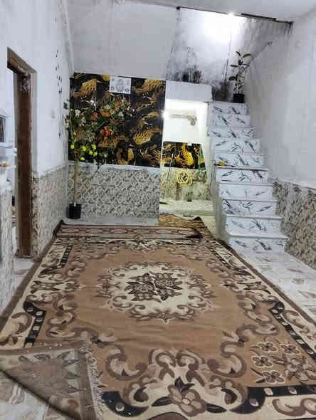 بيت لبيع مساحة 100 غرفتين صاله مطبخ صحيات سعر 45 سديناويه قرب مركز الشرطه سديناويه سعر 45 ،***********
