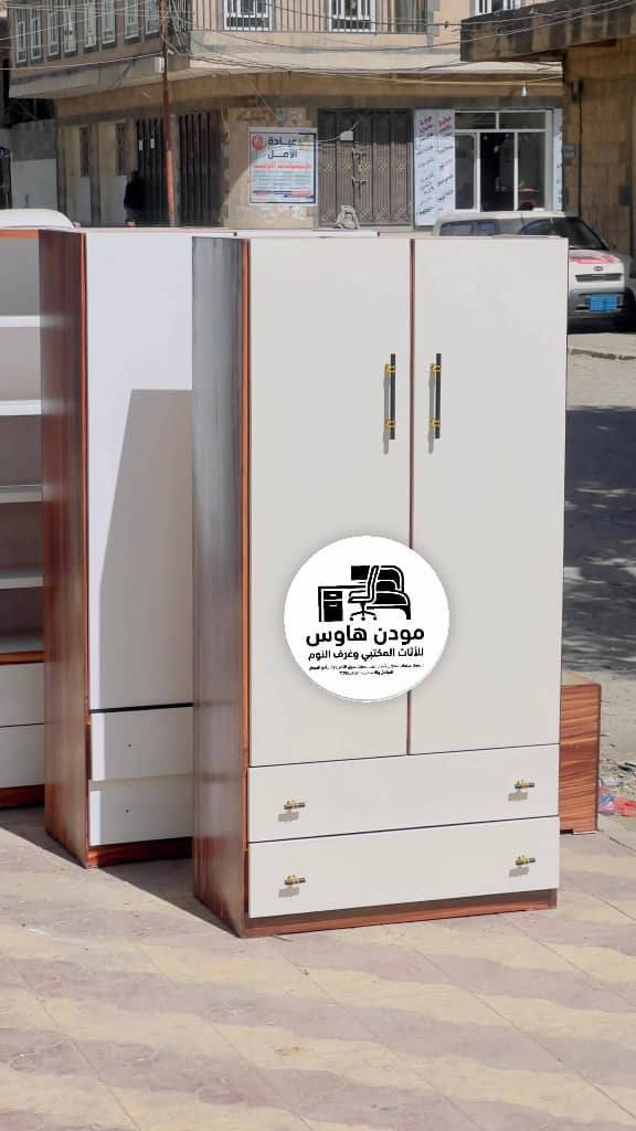 **"عرض لا يفوت... لفتره محدوده فقط! 😍**
**دولاب متعدد الاستخدام بحجم فعال... يصل إاليك في اسرع وقت عند الطلب. 🚚**
**خصم هائل و شحن باقل الاسعار على جميع الطلبات! 🎁**
**مميزات الدولاب:**
- 🌟 حجم فعال: عرض 80 سم x ارتفاع 170 سم x عمق 42 سم
- 🔒 رنج داخلي وخارجي ناري ضد الخدش
- 🎨 ألوان متعددة متوفرة:
 - بيج 
 - بني 
 - أبيض 
 - رمادي 
 - أسود
- 🚚 شحن سريع في جميع أنحاء البلاد في 24 ساعة فقط!
**خدماتنا:**
- 📦 توصيل سريع داخل العاصمة 
- 🎨 تجهيز حسب اللون المطلوب في 24 ساعة، يصلك في أسرع وقت!
**اطلب الآن و استفد من هذا العرض المحدود! 📞**
📞 اتصل بنا: 779852939
📲 واتساب: 0779 852 939 
**لا تنتظر... العرض سينتهي قريباً! ⏰**"


**إذا كنت صاحب هذا الإعلان وتريد حذفه لأي سبب، رجاءا أرسل رسالة إلى الدعم الفني**