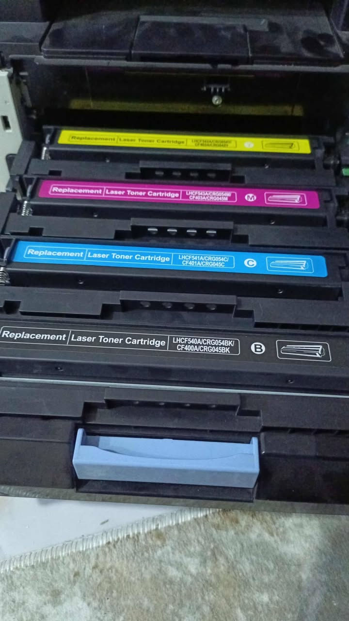 سلام عليكم 
طابعه كانون 643 جديده امانه ساحبه اقل البندين ورق تدعم الوايفاي + استنساخ + اسكنر + تسحب 62 نسخه بالدقيقه اذا عادي واذا ملون تسحب 48 نسخه بالدقيقه والله مستعمله كلش قليل كامله هي وملحقاته.


**إذا كنت صاحب هذا الإعلان وتريد حذفه لأي سبب، رجاءا أرسل رسالة إلى الدعم الفني**