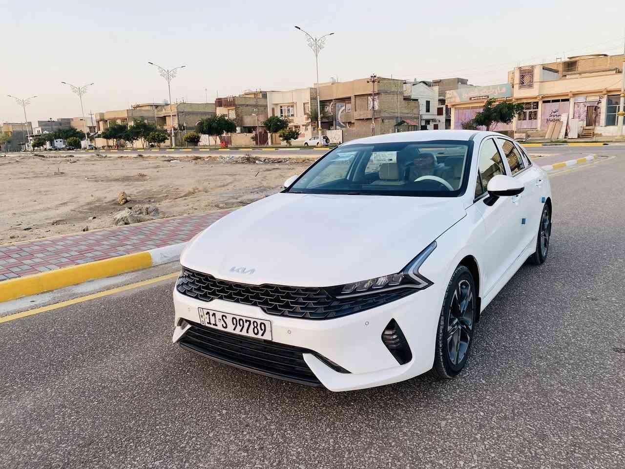 سياره للبيع

كي فايف 2023 شكل جديد لون ابيض خليجي  مكينه 2000 دووش رقم بغداد دولي سياره ماشيه 50 جديده طخم تاير حداديه مواصفات فول عدا الفتحه تشغيل عن بعد سياره جاهزه من كلشي  

مكاني كربلاء قرب مجمع الدره 

السعر  195 وبيه مجال 

ملاحضه // سياره بأسمي تحويل ثاني يوم

***********
