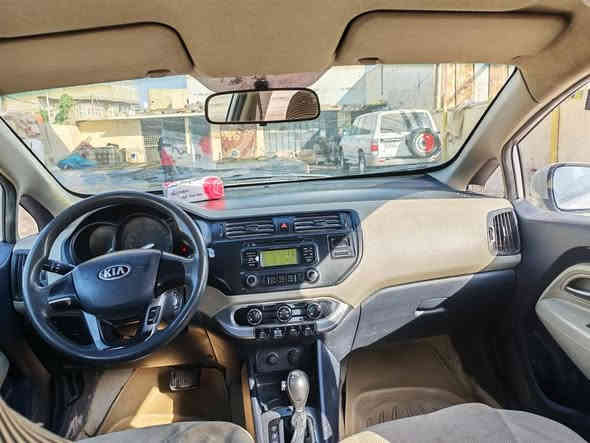 للبيع سيارة ريو 2013 
رقم كربلاء 
صبغ مبين بالسونار 
محرك وكير وحدادية خير من الله 
تبريد ثلج السيارة جاهزة 
جراد بالكشر  
السعر 75 
***********
