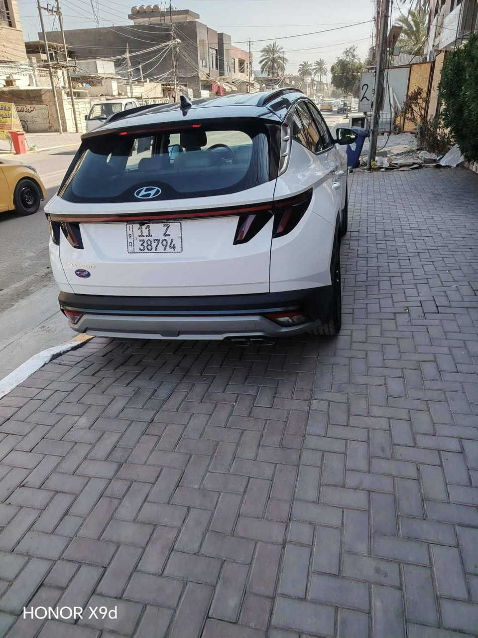 للبيع توسان تو كلر ٢٥ ماشي ١٣ بسمي بغداد الدورة السياره فول مواصفات دوشمه ارضيه وكشنات
السعر ٢٤٠ بيه مجال بسيط 
هاتف ***********
