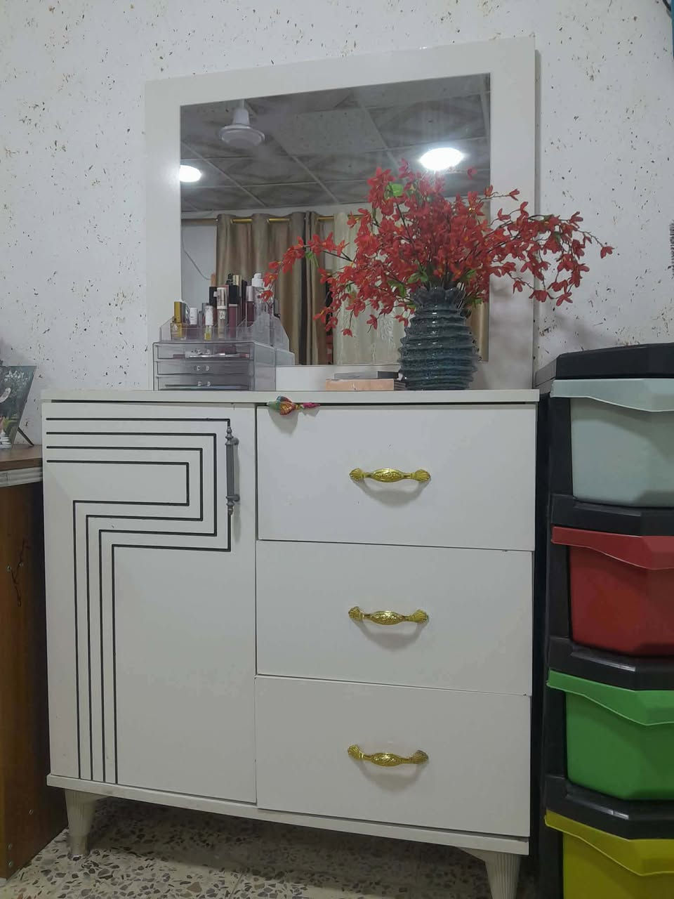 غرفه للبيع خمس قطع السعر 400وبيها مجال العنوان الدوره الوادي


**إذا كنت صاحب هذا الإعلان وتريد حذفه لأي سبب، رجاءا أرسل رسالة إلى الدعم الفني**