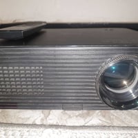 بروجكتر • مع ريموت • سعر قابل للتفاوض