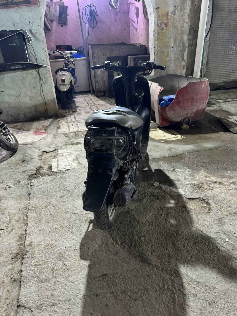 سلام عليكم دراجة منغولي للبيع السعر 85 وبيها مجال شرطة الشغل هذا رقمي العنوان الناصري مركز حي سومر ***********
