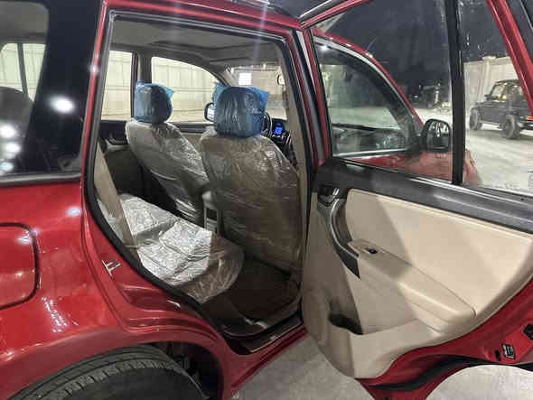 السلام  عليكم 
TIGGO
 تيكو 3 
   موديل 2019  استلام  (2024 )🔹️🔹️  ✔👍 سياره جاهزه من كل. نواحي سياره. على. وضع شركة ماشية (35km) حقيقي. سيارة ع. وضع زيرو  
    كير   ومحرك خير من الله  بسمي  شرط تحويل.ثاني. يوم هزه جديدة رقم إنكليزي. جديد يعني ما. راح  تعب 😱😱بتحويل وهم  بتحويل. ما يكلف غير (30الف)   سنويه.  جديدة تنتهي نهايت (2027)
#مواصفات_السيارة
🌳موديل  2019
🌳فتحة سقف سلايد رووف 
🌳 محرك 2000 cc مرغوب ☀️شرط برغي واحد ما. مفتوح بي 
🌳 كير  اوتو  ميكانيكي  مرغوب  شرط برغي واحد ما. مفتوح بي 🔥
🌳عدد AIR BAG 2 
🔦لايت LED منظومه زنون  اصلي   
ترايش. جامبو 🧑‍🍼🧑‍🍼
سبير منازل. 🛞 مع معدات 
نظام ترحيب 🔱🔱
شاشة كبيرة 
حساس خلفي مع كامرة  📷 بلادي
حاكية وبلوتوث 
نظام مثبت سرعه 🚉
لد نهاري بلادي ☀️☀️
اشاير بل مري 🪞🪞
دبل سوي. 2 🔑🔑
🔦كشافات هالوجين
🔦بك لايت LED
🚘 تخم  الاطارات  جديد  (ياباني) 
بطاريه  جديدة     ⚡️
🚘ويل كب كروم 
ريموت  فتح  وقفل  عن  بعد  
كهربيات. سيارة كلها شغالة ⚡️⚡️
تدفئة شغالة 🔥🔥🔥🔥
تبريد ثلج 🧊 🧊🧊
سيارة مكفولة  🌟⭐️💫          
🚘مقود جلد 
داخل جلد و مخمل  
د🤎المقاعد جلد 
🚘نظام مانع الانزلاقAps. 
🧑‍🍼نظام الايزو فكس
ادمه كاملة 🔥   
Bluetoot
USB
🥤حاملات الأكواب 6
⚡️دسك 4
اتصال 
الشراي. يتصل. وبيك.  خير. وتدلل  واتساب 
***********
