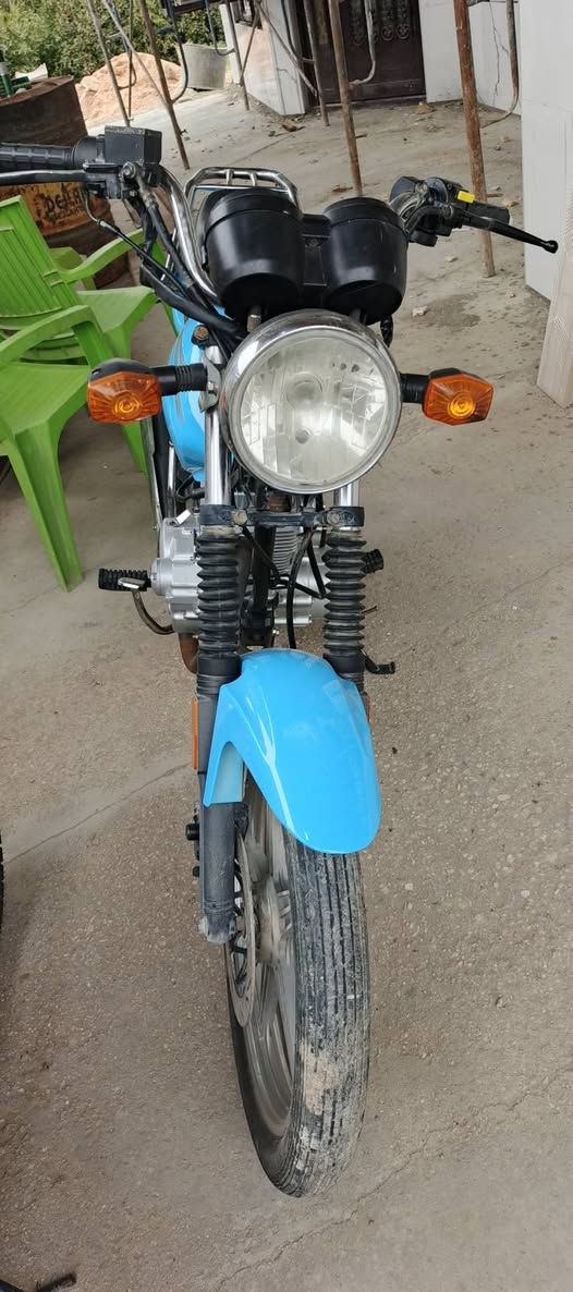 سلام عليكم دايون عظم موديل ٢٢ كلك كلك سمائي كلشي جديد نقص صفاحيات فقط 
***********
