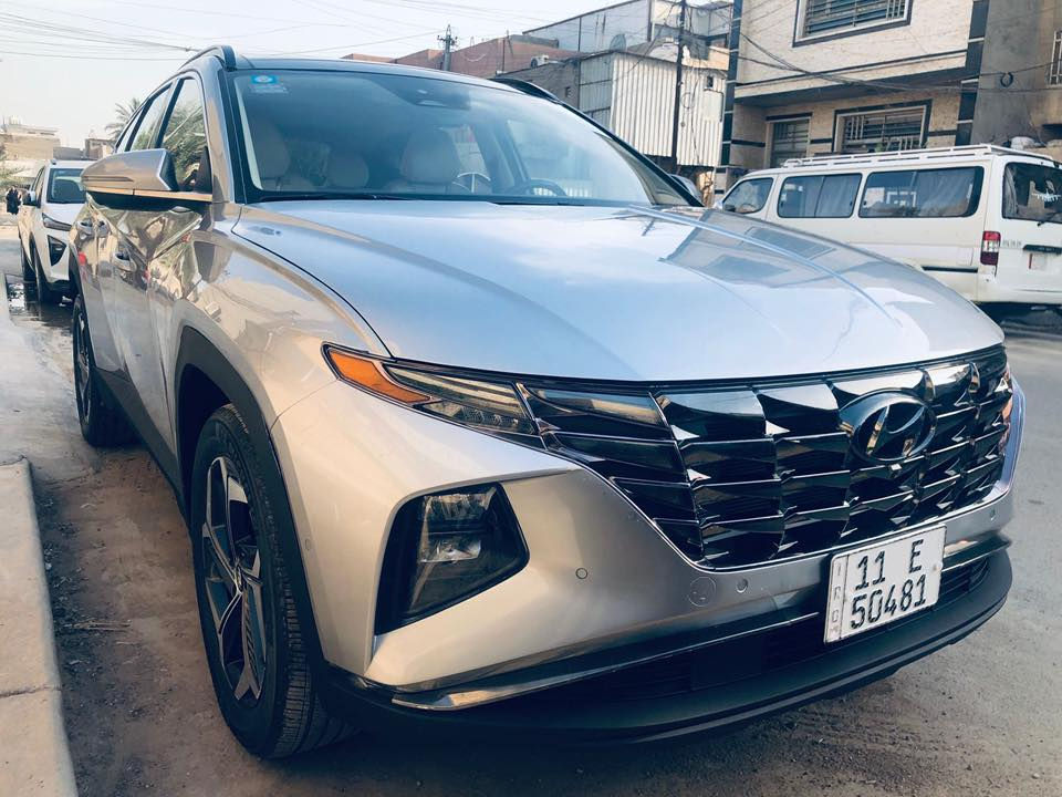 🚙هونداي توسان 2022 للبيع فقط 

السعر 145 ورقة  

🔶هايبرد (بنزين + كهرباء) يعني طيارة 
🔶محرك بنزين توربو 1600 اقتصادي 
🔶سيارة ماشية 6000 ميل فقط 
🔶سيارة مواصفاتها فول 
🔶وارد امريكي صور حادث امريكا موجوده بالمنشور
🔶مصبوغه كلها ما عدا باب السايق والباب الوراه .. 
🔶 السيارة مكفولة من الكص و تصليح الشاصي
١-  شاشة لمس كبيرة 
٢-  سقف بانوراما طول القماره متحرك 
٣-  تخم تاير اصلي بدون تبديل 
٤-  كاميرات 360 
٥-  رادار امامي وحساسات اماميه
٦-  رادارات خلفيه وحساسات خلفيه
٧-  رادار نقطه عمياء 
٨-  قيادة آليه وخروج عن المسار 
٩ -  اشاير بالمري الجانبيه 
١٠-  السيارة فور ويل 
١١-  بصمة تشغيل 
١٢-  تشغيل عن بعد 
١٣-   تحريك السيارة بالبصمة 
١٤-  شفتات ستيرن 
١٥-  كشنات كهرباء وخزن ميموري 
١٦-  تبريد وتدفئة بالكشنات 
١٧-  تبريد امامي وخلفي 
١٨-  شاحن وايرلس 
١٩-  لايت زنون عادي ناصي 
٢٠-  تشغيل الكاميرا من الزر 
٢١-  صندوق كهرباء 
٢٢-  لدات نهاريه 
٢٣-  اناره داخليه ليليه بنفسجي
٢٤-  ويل كب 19 اصلي 
٢٥-  دشبول ايباد 
٢٦-  كير دكم 

السيارة مرقمه بغداد بأسمي 
مكاني بغداد / الامين 
📞الاتصال ***********📞
