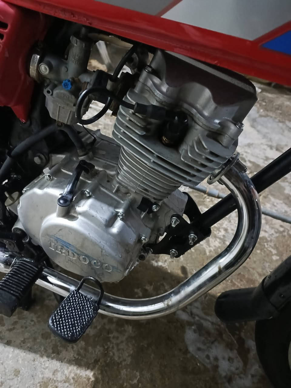 سلام عليكم 4 كير للبيع اوراق اصولي مو استنساخ شاصي ارشه 18 ومكينه ارديكو 20 مامفتوحه تعمير جديد دراجه كله جديد تعمير من الوياله تانكي غراض كله جديد كلجات جدد سعرها 475 وبيها مجال قليل مكاني بابل الحله شارع 80 مال كربلاء ***********
