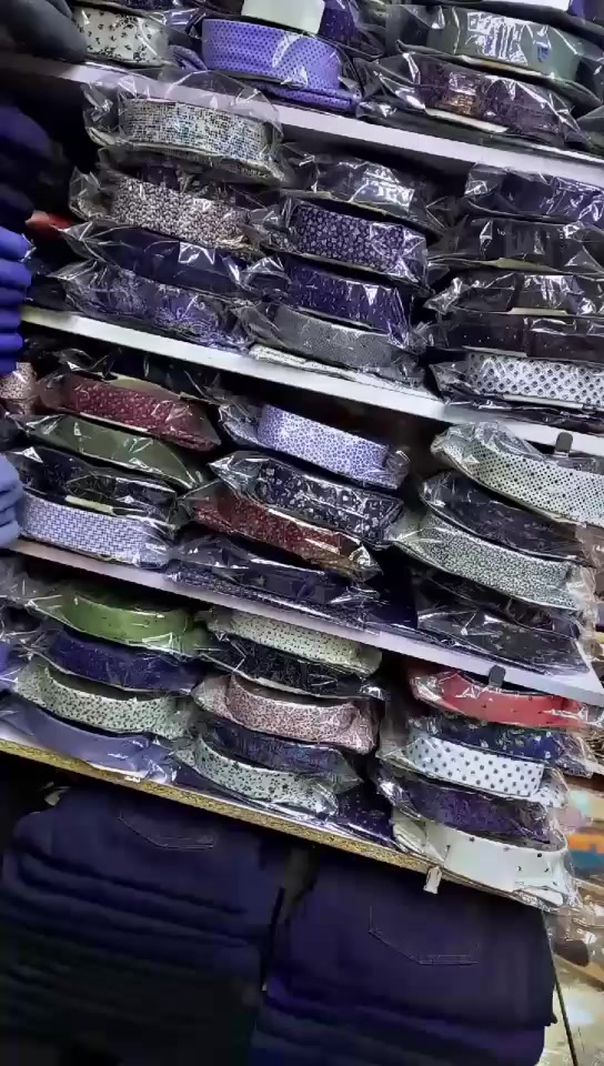 تصفيا محل شلعه سعر ق ٣٠٠٠ دينار فقط الحجز والاستفسار *********** قميص رجالي شبابي ٥٠ قطعه عشوائي
