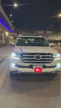 مكلف با النشر لاند كروز 2017وايت اديشن كفاله عامه ماشيه 84الف فول مواص...