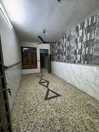 مربع الضباط • غرفة وصالة • طابق أول معزوله