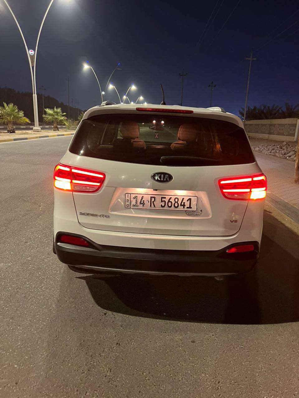 السلام عليكم سورنتو مديل 2018 خليجي مكفوله كفاله عامه ما عده بارد ربع أصابع سياره جديد و ما متعوبه فول واحد على واحد عده بنو راما مكينه 
مكينه 6سندر 
بصمه  
صندوق ثكي 
رادرات  
سبعه راكب 
تحكم ستيرن فول 
أربع انضمه قياده 
عدم نزلاق 
3قطع تبريد 
كشنات كهربائية 
و بعد بيه هواي مواصفات 
السياره ب اسمي تحويل ثاني يوم 
رايده 230 و بيه مجال 

***********
ما متواجد بل فيس الزبير, البصرة
