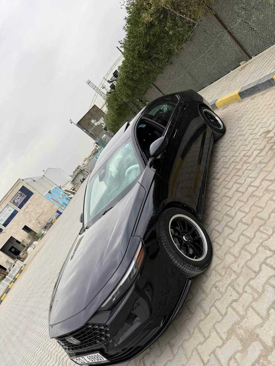 سلام عليكم 
شباب هوندا اكورد سبورت L  هايبرد لبيع أو مراوس
موديل ٢٠٢٤
ماشي43الف كيلو متر
حادثه جاملغ جهة السايق مصبوغ فقط ودعاميه
رقم شاصي مرفق مع المنشور
مكانه بغداد العامريه 
سعر 195$ وبيه مجال بسيط 
سياره جاهزه بدون نقص ترايه زيرو 
للاستفسار 
واتساب او خاص
+964 780 354 1097
