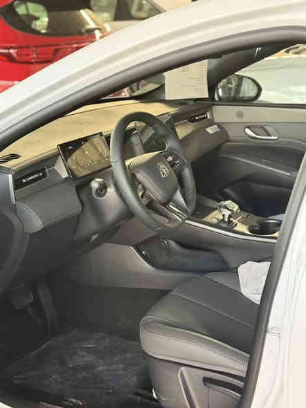 🔷معرض الملك لتجاره السيارات الحديثة🔷

       🔥دخول بي وايدي BYD الجن بلاس 🔥

      🔥موديل 2025 الفول كارت والعده الكامله 🔥

                🔥الاسعار راح تكون تخبل 🔥

الموصفات
🔹بصمة تشغيل 
🔹دخول ذكي 
🔹شاشه كبيرت
🔹ويل كب
🔹داجل جلد اصلي 
🔹حساس خلفي 
🔹كارت تشغيل 
🔹كامره خلفيه 
🔹لايت زنون
🔹بك لايت ليد 
🔹تبريد قطعتين 
🔹يمشيك 2100
🔹لون الابيض
🔹باقي الموصفات المعروفه لجن بلاس

للستفسار زياره الموقع بغداد النهضه فرع الثالث فرع المصرف 

او الاتصال عله الارقام
***********
***********
