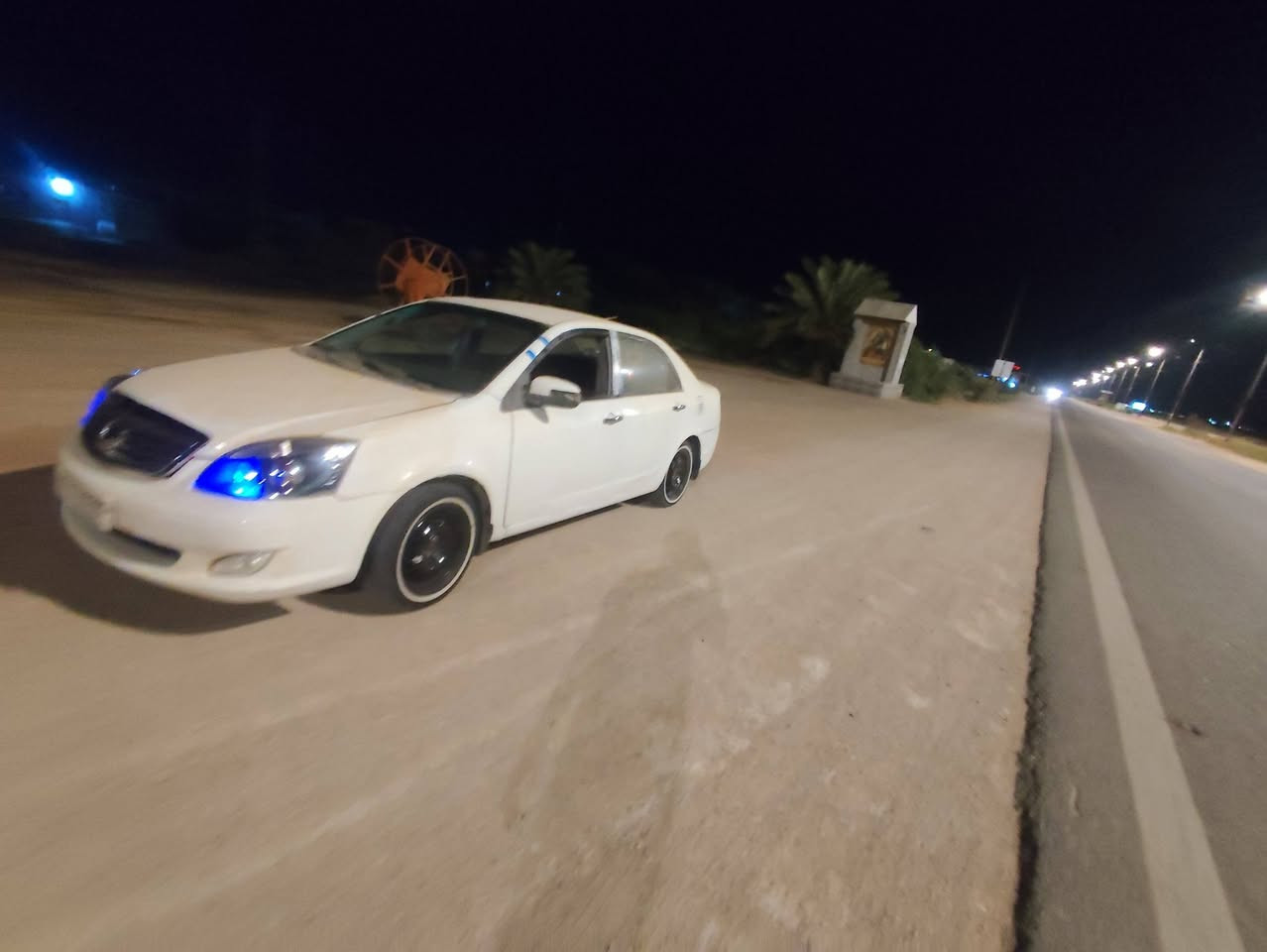 سلام عليكم للبيع جلي موبل 13  كير عادي بلاد كير جديد مكينه بدايه تنقيص مصبوغه عام جماليه ملكط خياسات رقم ذي قار سنويه 30 نتهاء  بسمي حداديه 80 عوزها غاز لتبريد لايتات بك لايات جدد دعاميه جديده راديترات 2جدد نوزلات جويتر جديد  مكاني ناصريه 
سعر 35وبها مجال 
سياره بسمي مداور ثاني يوم 
رقم ***********
