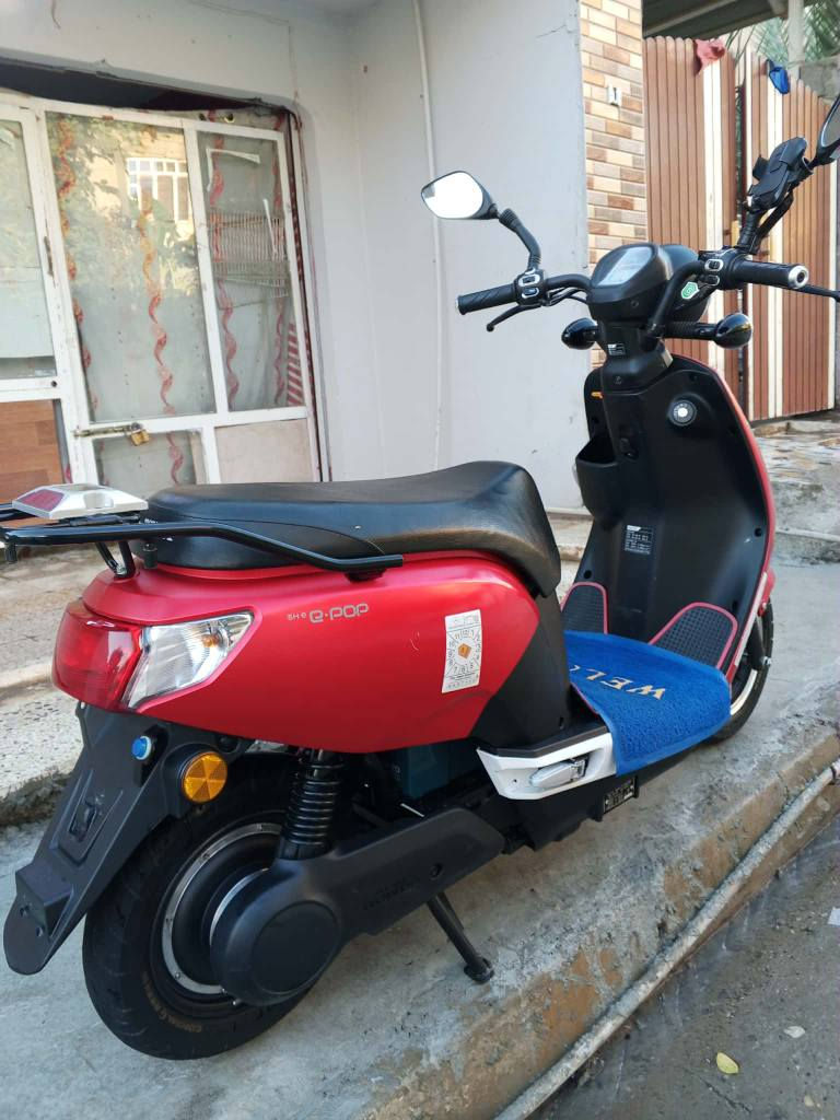 السلام عليكم ماطور للبيع هونداي فول نظافة بطاريات ستة تايرات جدد الرقم ***********
