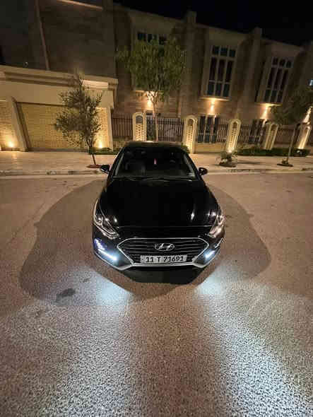 السلام عليكم سوناتا موديل. 19وارد امريكي حادثها جاملغ وشويه من البنيد بدون داخل محرك 2400كير مكينه مامفتوحا مكفولات 
برنامج منزل للسياره مال دونز (يعني بانزين عادي مو محسن 

تبريد ثلج
السياره جاهزه من كلشي
مواصفات
 شاشه جبيره
كامرة خلفيه دوار 
كار بلي
نظام سبورت
رادارات جانبيه
كشنات جلد
تخم ويل كب 
ماشيه 66
السعر130اوبيه مجال 
صور الحادث مرفق بالمنور 
رقم بغداد نكليزي هزه وسنويه بسمي جديده
 للاستفسار ***********
