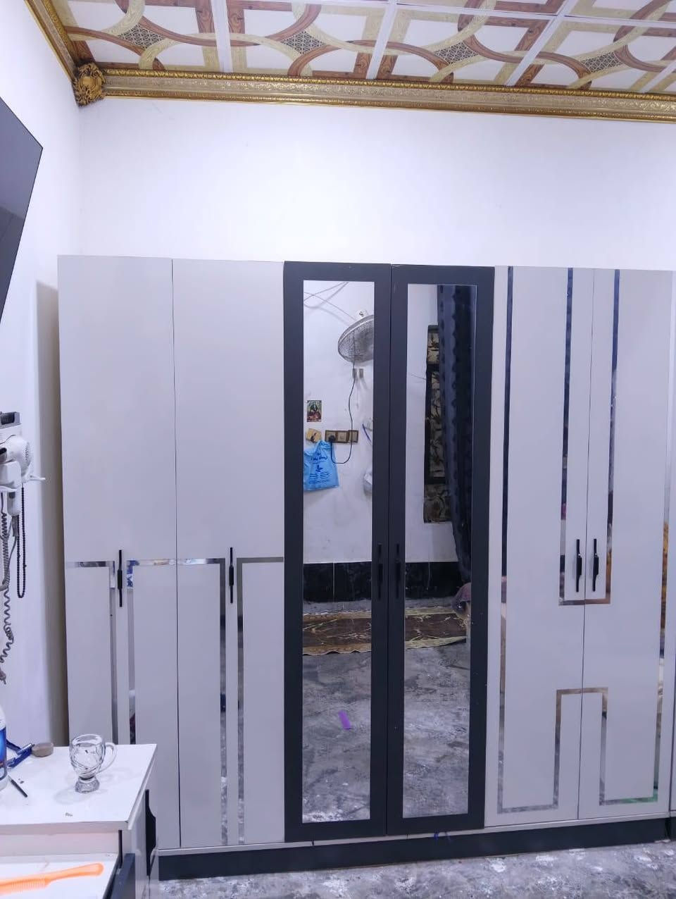 غرفه اخشاب للبيع السعر 600 جديده مستعملا ٧ اشهر الله شاهد نضافه ٩٠ %
***********
