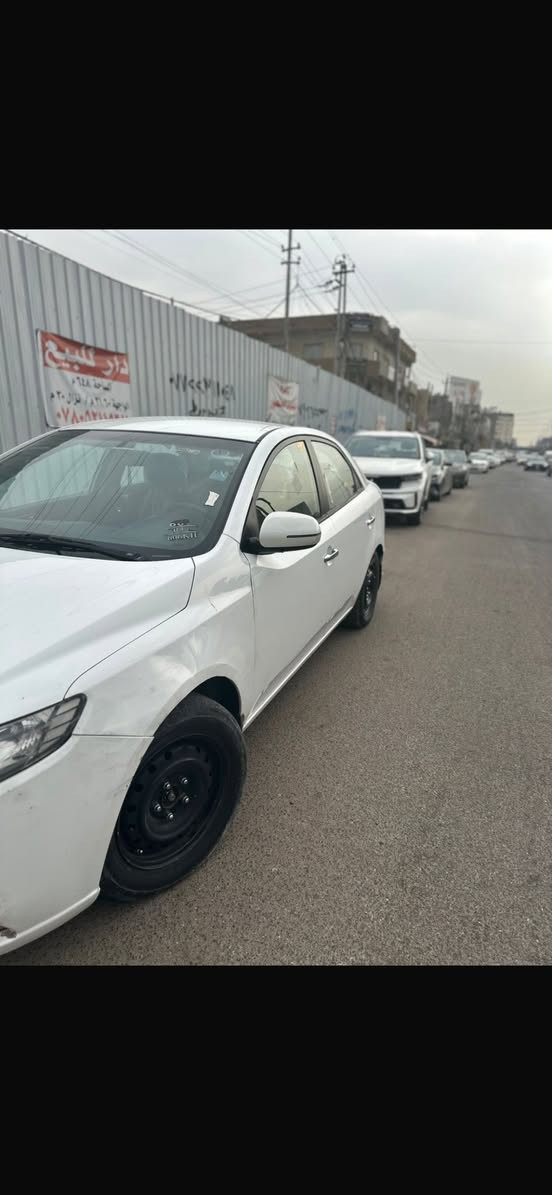 سيراتو2012مكفوله من الصبغ فقط جاملغ امامي بارد لسياره جديد رقم سليمانيه تحويل او وكاله شفتات 1600مكلف بل نشر سعرها 110 وبيها مجال مكانها بغداد حي العدل رقم صاحبها ***********
