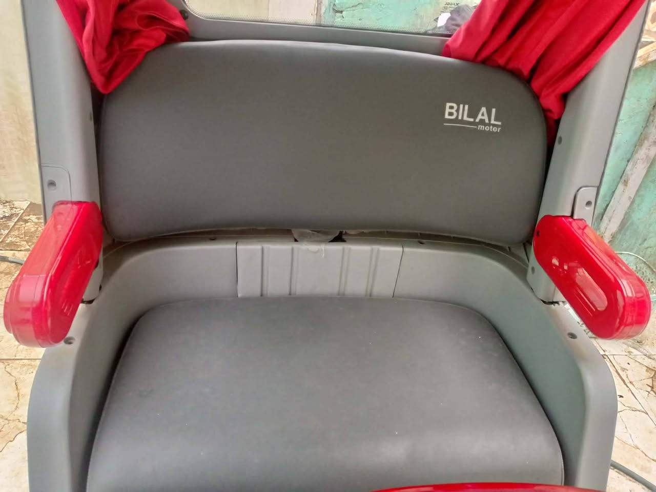 السلام عليكم 👋🏻تكتك شحن للبيع مديل 26بي5بطاريات
صاله اقل الشهر طالع من الوكيل 
كفاله عامه اشاير لايتات بك لايتات دشبول كلشي شغال
السعر 💸مليونين وبي مجال حك الجيه
رقم  *********** واتساب
مكان ناصريه مركز
