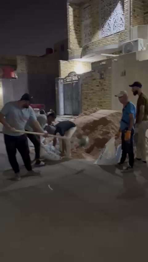 ملاحظة 🛑 نطلع بالعيد بأي وقت يوجد عمال لكافة الأعمال الشاقة تصعيد مواد عالضهر +فرش سبيس وحدل +صب ارضيات  +تصعيد تراب تنضيف بيوت من جص وأنقاض+تكشير تفليش تشميع بتلو  +غسل بيوت ونقل غراض بيتً تشميع شغلي درجة اولى رقمي بأنسب الاسعار ***********
