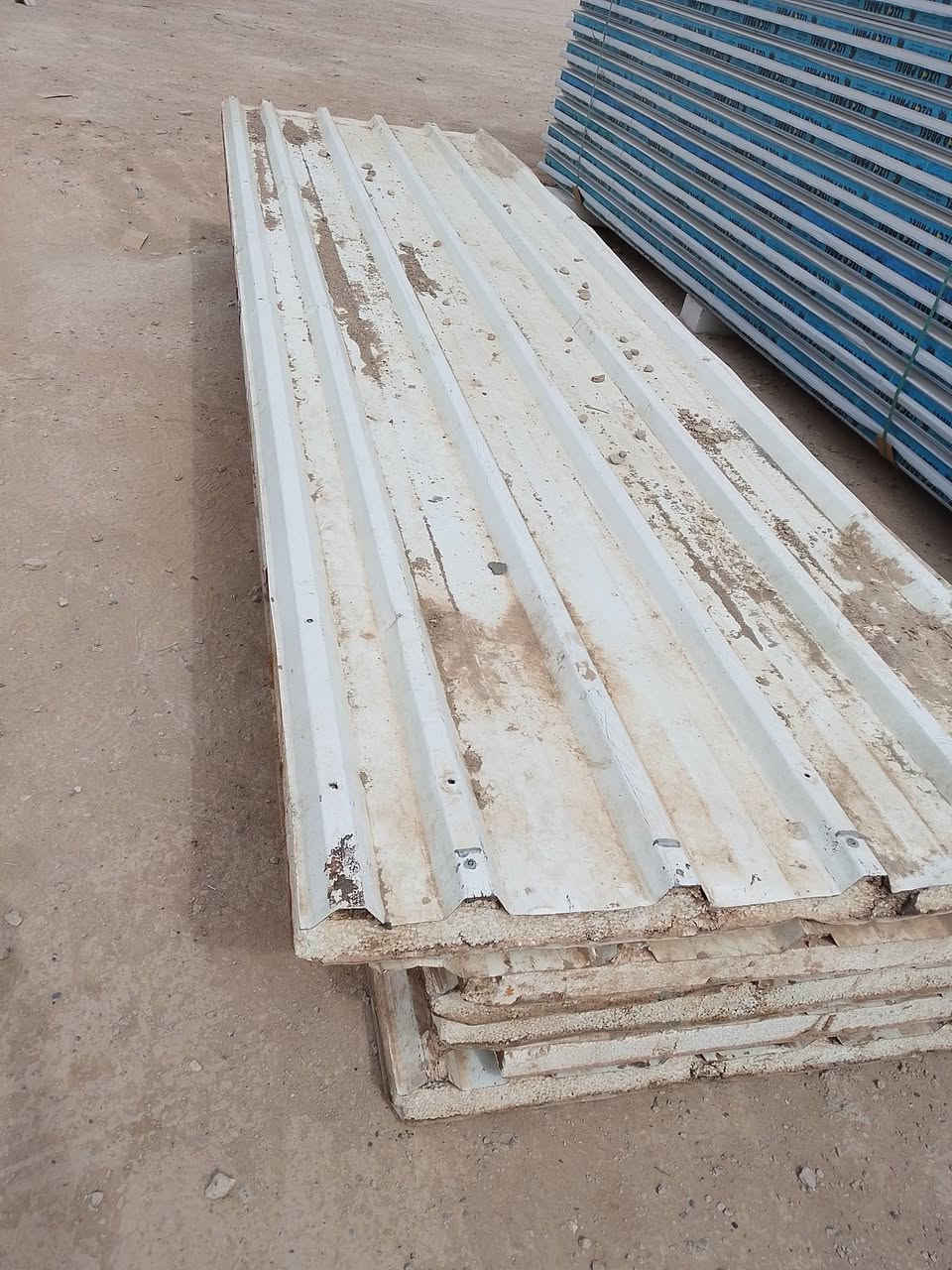 سندويش مستخدم طول 4 الا ربع سعر المتر 8500 العدد6
جينكو مستخدم طول 5 ثقيل سعر القطعه 15 قفل 
العنوان الصناعه الثالثة مقابل مجمع الرافدين السكني 
***********
