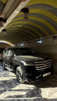 لاندكروز بريم • ٢٠٢٤ • ماشي ٢٥٠٠٠