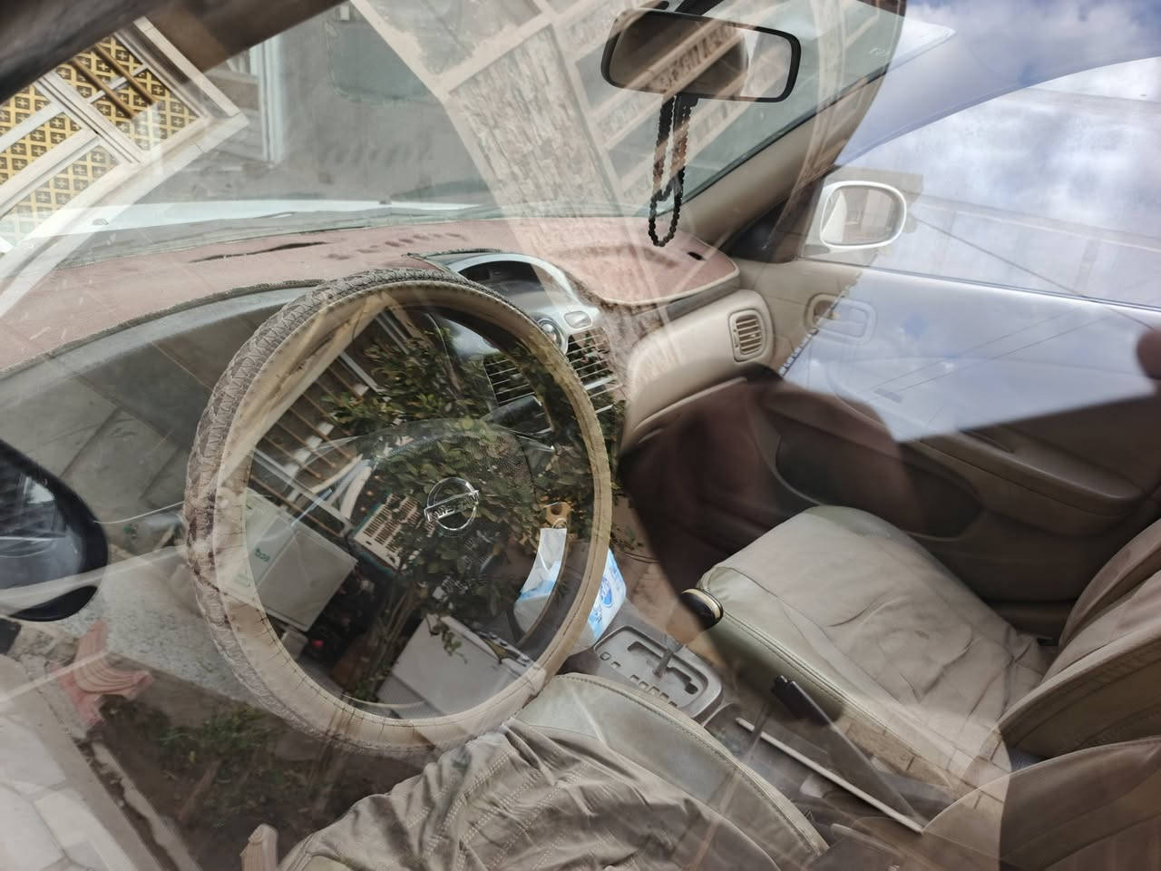 نيسان سني البيع 2012 /***********
