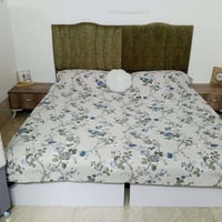 سرير نفر • كنتور سلايت • ميز قراءة