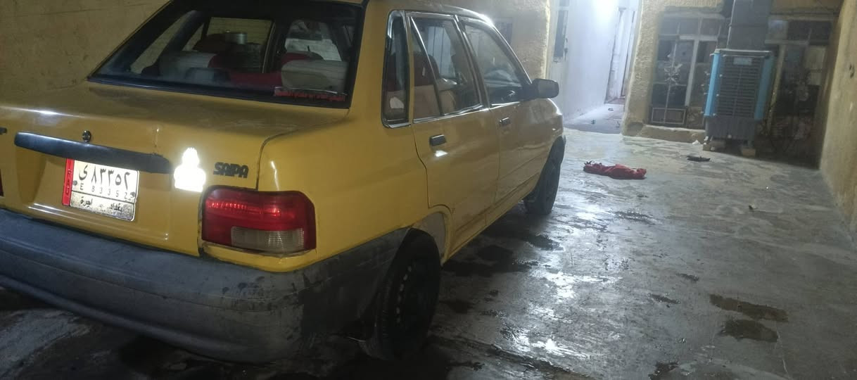 سايبه موديل 13سياره نضيفه كفاله من مكينه وكير وكهربائة بيه بس جاملق امبدل حسب لون سياره باقي الكشر كله نضيف وتبريد شغال بس نغصه غاز سياره جاهزه غرمات مصفره شرط تحويل سعر 32 وبيه مجال   شي قليل مكان سياره بغداد بسمايه ***********تواصل
