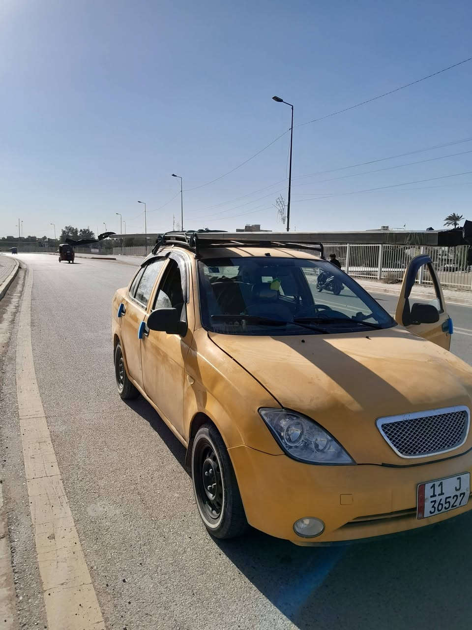 طيبه مديل ١٥ هزه جديد رقم جديد مصفره هيئه وغرامات رقمه دولي سياره تبيريد خير من الله  السياره مال واحد عله باب الله 
بيها ضربه بل الجملغ بيقه علاه ضربتها تخم تاير ابو الخط جديد السبير جديد دوشمه عامه حماوه بل صيف جوه النص بيها ثلاث قطع رش جماليه مكان بغداد السياره احله من الصوره 
السعر ٣٦ وبيها مجال بسيط فلوسها بيها 
تحويل مباشر 
***********
