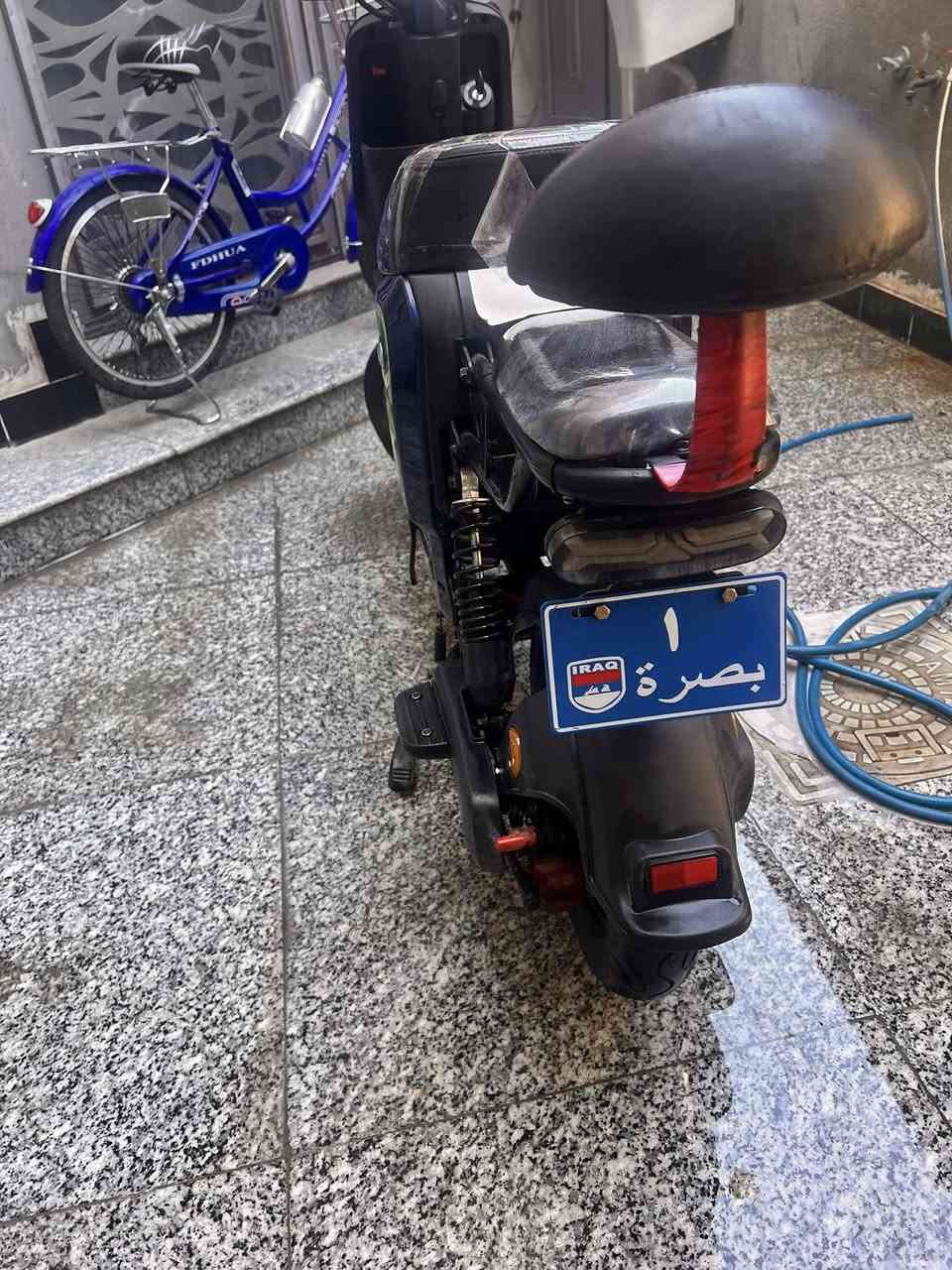 دراجه R9 للبيع مواصفات x900 اشاير ليد اضويه كلها تشتغل ملف 1000 موديل 2025 سرعه اقصى  65 شاحنتها وينلي تشنحها 4 ساعات تفول عدك مستخدمه اقل من سنه سعر 400 وبيها مجال تجي تاخذها مثل ماهيه بالصور هيه واغراضها مكاني مقابيل الطب العدلي الجديد سنتر الكرار تطب بالفرع اول فرع ع اليمنه وهم اول فرع ع اليسره وادراجه برو مو عاديه


**إذا كنت صاحب هذا الإعلان وتريد حذفه لأي سبب، رجاءا أرسل رسالة إلى الدعم الفني**